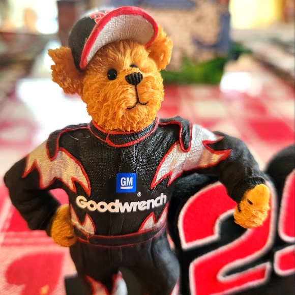 Boyds Bears and Friends Nascar 29 Kevin Harvick Collectible - Picture 6 of 7